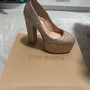 Steve Madden Skyrise Women's Rhinestone Platform Heels - Silver
